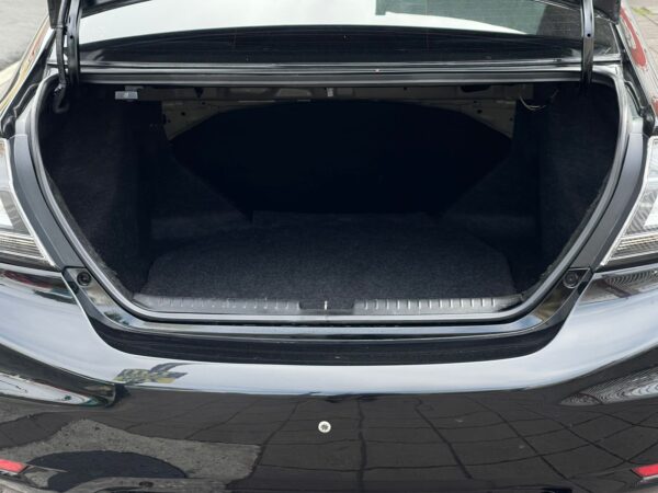 Honda Civic - Image 10