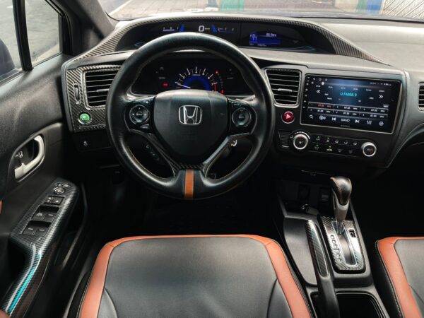 Honda Civic - Image 8