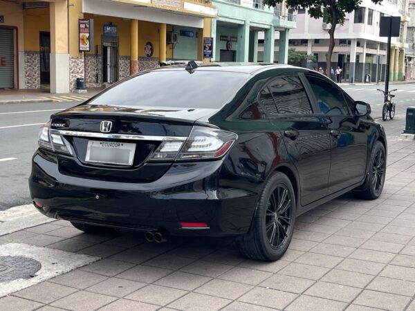 Honda Civic - Image 3