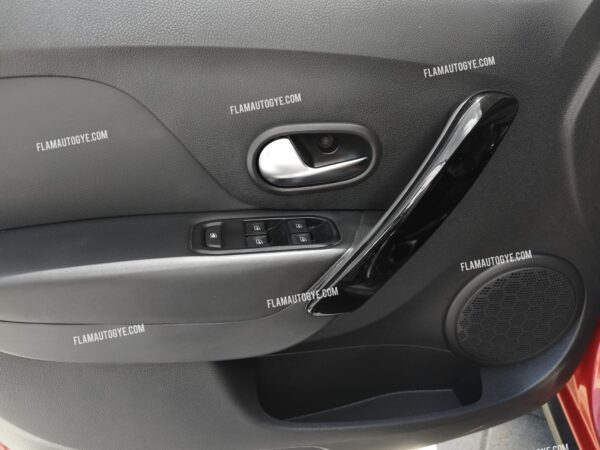 Renault Stepway - Image 22