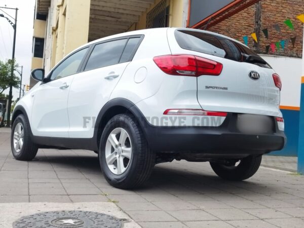 KIA SPORTAGE R - Image 9