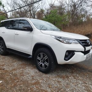Toyota Fortuner 4x4