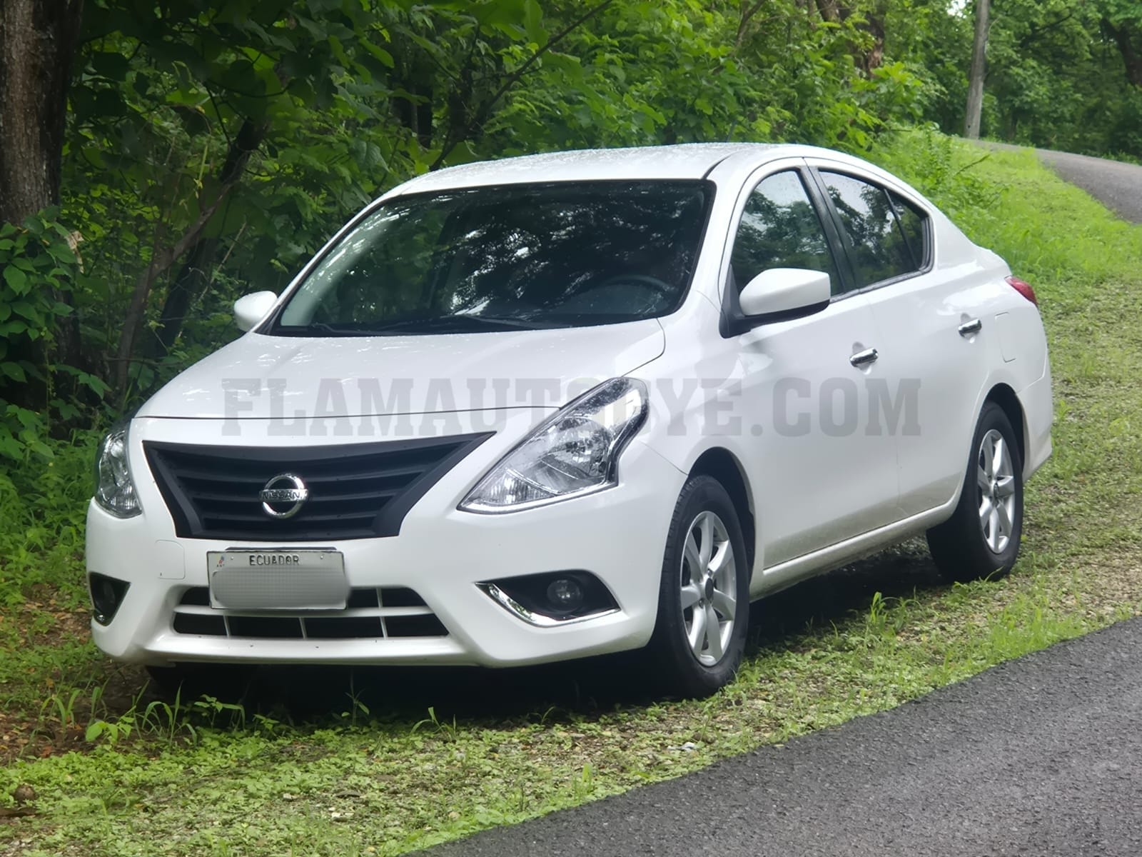 Nissan Versa