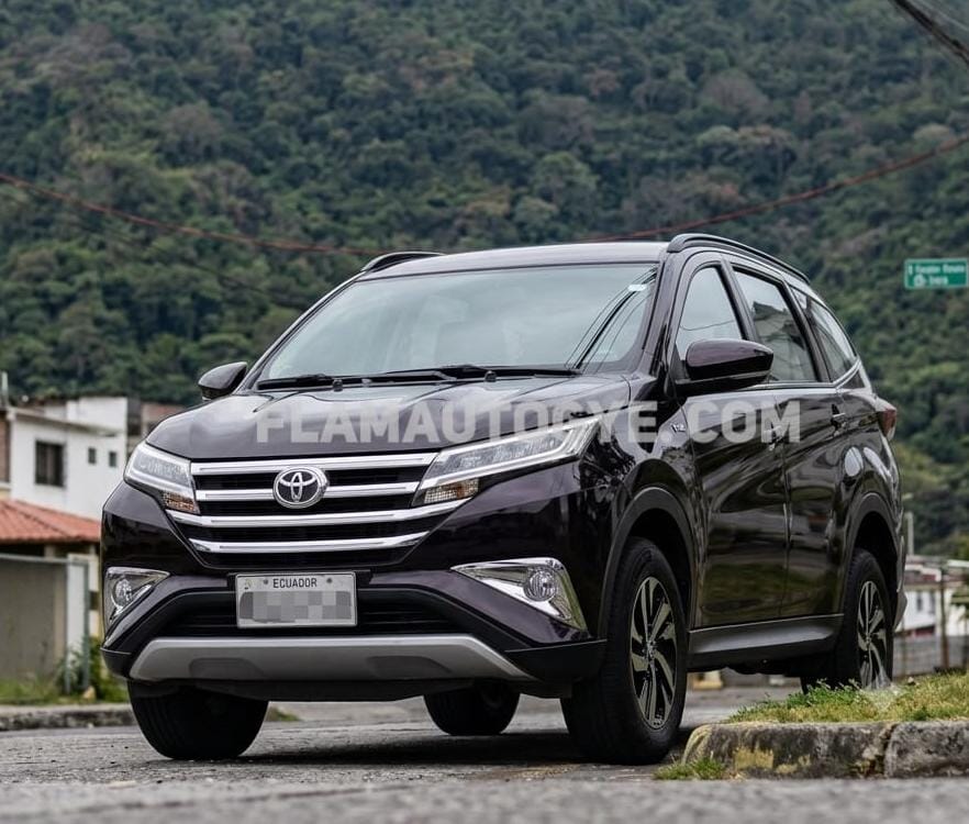 TOYOTA RUSH